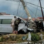 Hiace Rombongan Wisatawan Singapura Terlibat Kecelakaan Beruntun di Kawasan Bromo
