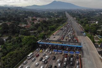 Arus Kendaraan Menuju Puncak Meningkat, Kepadatan Lalu Lintas Kembali Terjadi