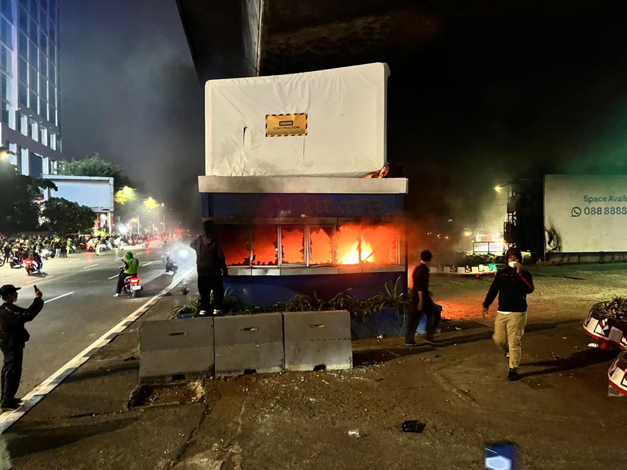 Demo di DPR Berujung Ricuh, Polisi Tegaskan Tindakan Anarkis Tak Dibenarkan