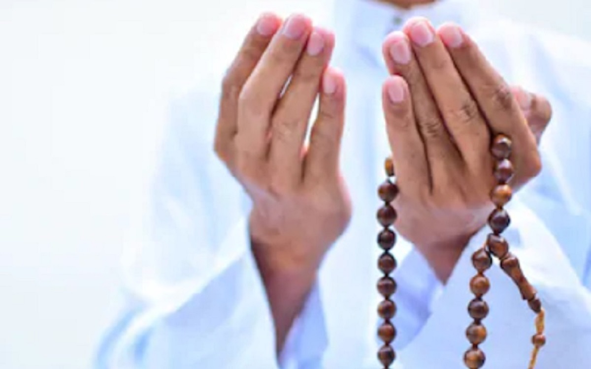 3 Bacaan Doa Memohon Hujan dalam Islam, Lengkap dengan Arab, Latin, dan Artinya