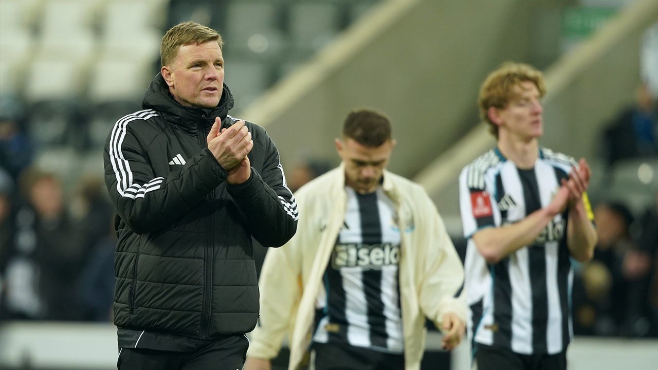 Eddie Howe Jadi Kandidat Kuat Pengganti Michael Carrick, Manchester United Pertimbangkan Pelatih Asal Inggris